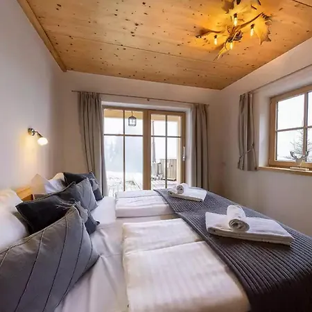 Chalet Huettemoo Ferienwohnen Wald im Pinzgau